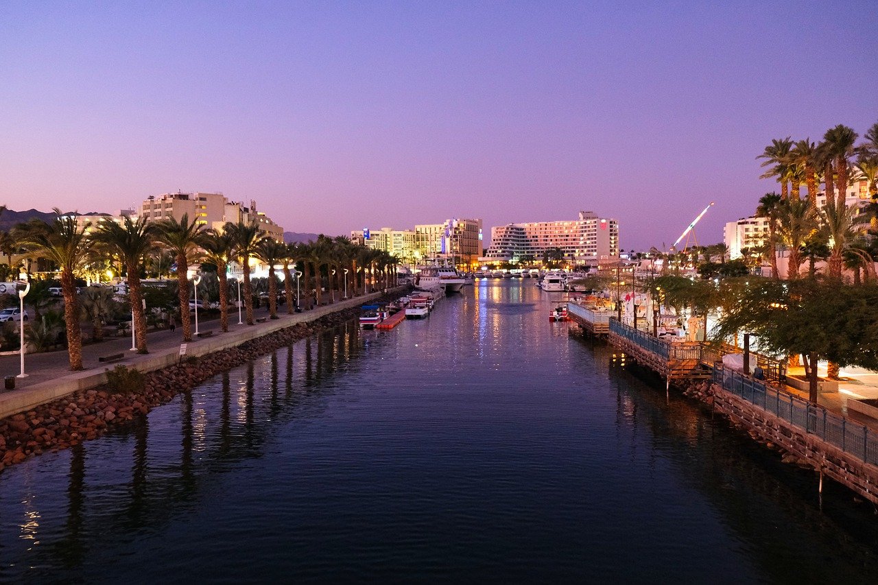 ירח דבש חלומי באילת: כל הסודות לחוויה מושלמת, רומנטית ובלתי נשכחת!